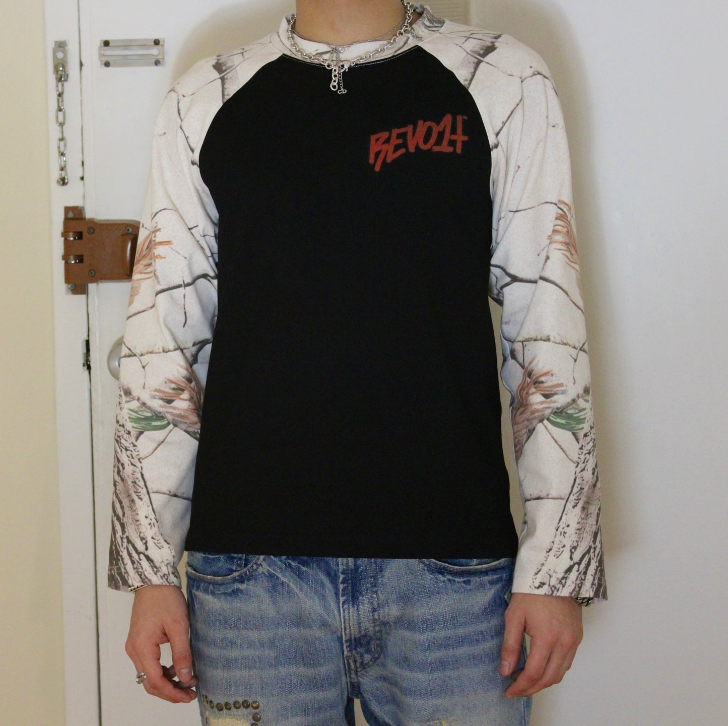 SNOWFALL Raglan Cut Long Sleeve